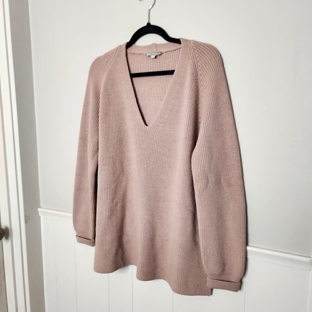 ATHLETA Switchback Pullover V-Neck Sweater Nouveau Rose